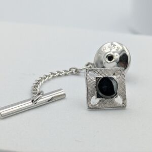 4/24$ 🌻 Vintage silver tone tie tack with hematite